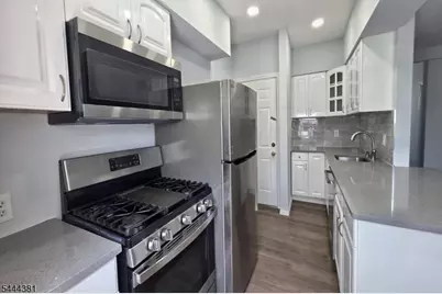 535 28th St, Union City, NJ 07087 - Photo 3