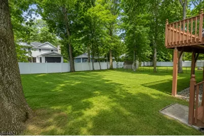 69 Jones Dr, New Providence, NJ 07974 - Photo 3