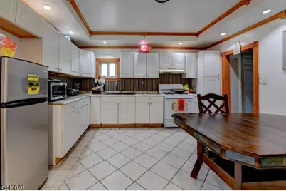 136 Sylvan Ave, Newark, NJ 07104 - Photo 7