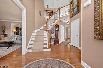4 Riverview Ct, Raritan Township, NJ 08551 - Photo 3