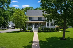 43 Chestnut St, Livingston, NJ 07039 - Photo 3