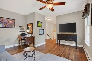 43 Chestnut St, Livingston, NJ 07039 - Photo 25