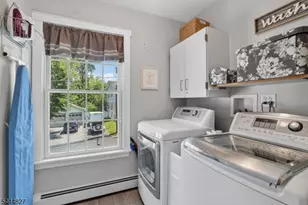43 Chestnut St, Livingston, NJ 07039 - Photo 27