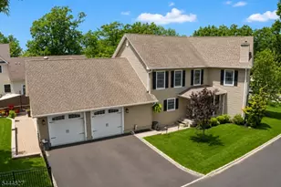 43 Chestnut St, Livingston, NJ 07039 - Photo 5