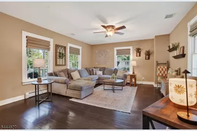 43 Chestnut St, Livingston, NJ 07039 - Photo 9