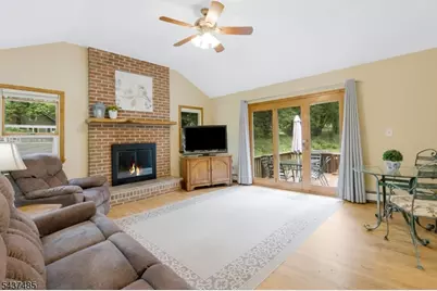 167 Division Ave, Long Hill Township, NJ 07946 - Photo 9