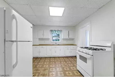 36 Furnace Ave, Wanaque, NJ 07465 - Photo 13