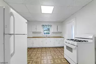 36 Furnace Ave, Wanaque, NJ 07465 - Photo 13