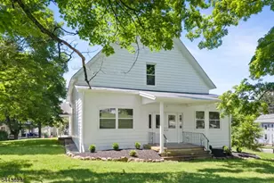 125 Main St, Hampton Boro, NJ 08827 - Photo 29