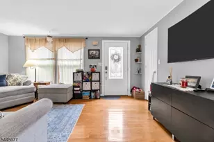 76 Valley View Dr, Rockaway Township, NJ 07866 - Photo 7