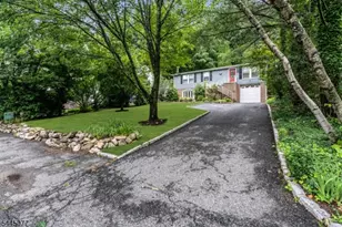 76 Valley View Dr, Rockaway Township, NJ 07866 - Photo 23