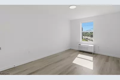 566 Springfield Ave #303, Newark, NJ 07103 - Photo 3
