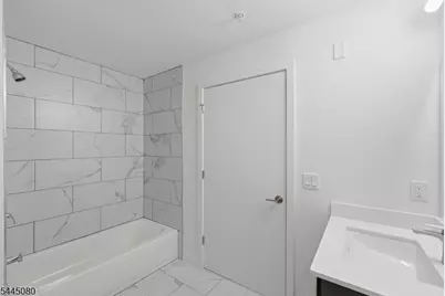 566 Springfield Ave #303, Newark, NJ 07103 - Photo 9