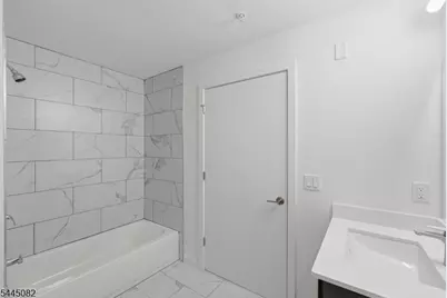 566 Springfield Ave #304, Newark, NJ 07103 - Photo 9