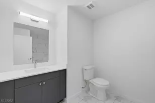 566 Springfield Ave, Newark, NJ 07103 - Photo 9