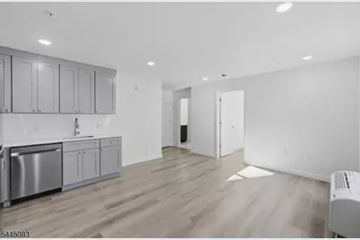 566 Springfield Ave #305, Newark, NJ 07103 - Photo 3