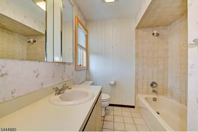 5 Stonebridge Ct, Denville, NJ 07834 - Photo 37