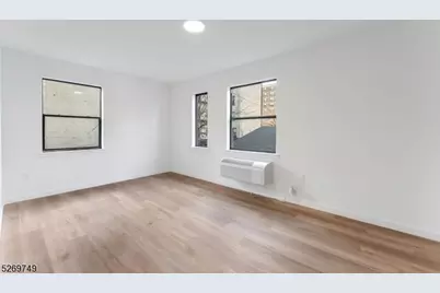 25 Freeway Dr #203, East Orange, NJ 07018 - Photo 15