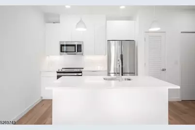 25 Freeway Dr #203, East Orange, NJ 07018 - Photo 9