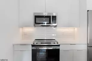 25 Freeway Dr, East Orange, NJ 07018 - Photo 5