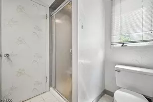 12 Arbor Ct, Livingston, NJ 07039 - Photo 23