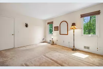 12 Arbor Ct, Livingston, NJ 07039 - Photo 27