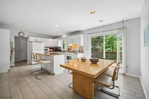 12 Arbor Ct, Livingston, NJ 07039 - Photo 9