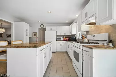 12 Arbor Ct, Livingston, NJ 07039 - Photo 13