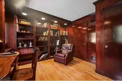 12 Arbor Ct, Livingston, NJ 07039 - Photo 29