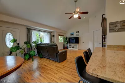 122 W Lake Shore Dr, Rockaway Township, NJ 07866 - Photo 7