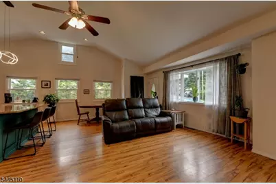 122 W Lake Shore Dr, Rockaway Township, NJ 07866 - Photo 3