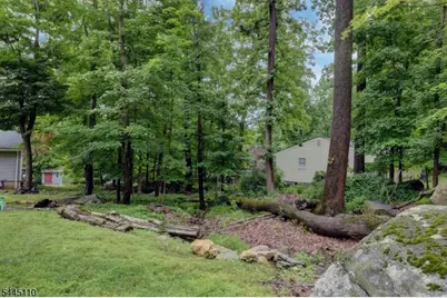 122 W Lake Shore Dr, Rockaway Township, NJ 07866 - Photo 25