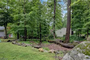 122 W Lake Shore Dr, Rockaway Township, NJ 07866 - Photo 25