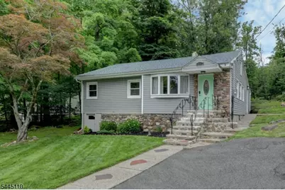 122 W Lake Shore Dr, Rockaway Township, NJ 07866 - Photo 1