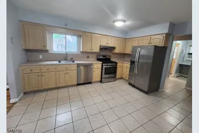 50 Hepburn Rd, Clifton, NJ 07012 - Photo 3