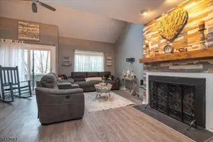 51 Beacon Hill Rd, West Milford, NJ 07480 - Photo 9