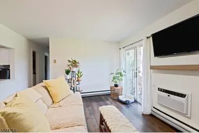 114 Federal Hill Rd, Pompton Lakes, NJ 07442 - Photo 5