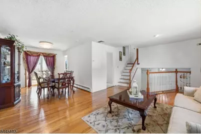 789 Mitchell Ave, Union Township, NJ 07083 - Photo 9