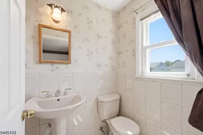 789 Mitchell Ave, Union Township, NJ 07083 - Photo 17