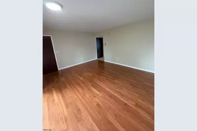 8 Sewall Ave, Clifton, NJ 07011 - Photo 3