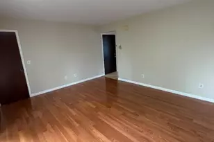 8 Sewall Ave, Clifton, NJ 07011 - Photo 3