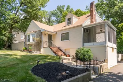 206 Mountain Pkwy, Green Brook Township, NJ 08812 - Photo 1