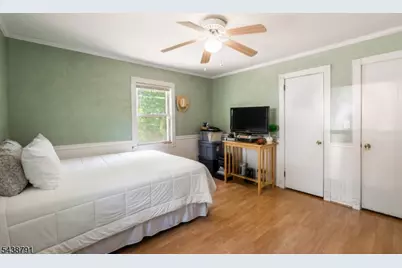 206 Mountain Pkwy, Green Brook Township, NJ 08812 - Photo 9