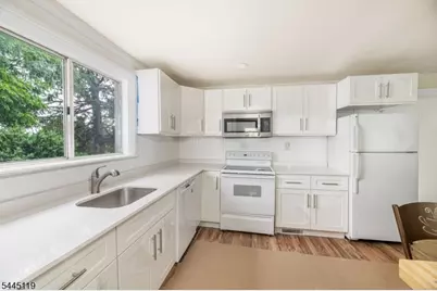 68 Libertyville Rd, Wantage, NJ 07461 - Photo 5