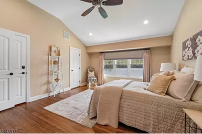 1050 Pines Lake Dr, Wayne, NJ 07470 - Photo 19