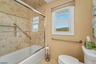 1050 Pines Lake Dr, Wayne, NJ 07470 - Photo 27