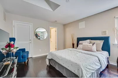 162 Coppertree Ct, Edison, NJ 08820 - Photo 27