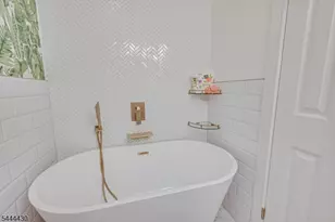 162 Coppertree Ct, Edison, NJ 08820 - Photo 31