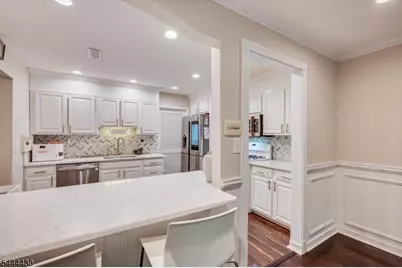 162 Coppertree Ct, Edison, NJ 08820 - Photo 9