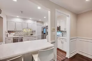 162 Coppertree Ct, Edison, NJ 08820 - Photo 9